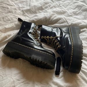 Jaden platform dr. Martens